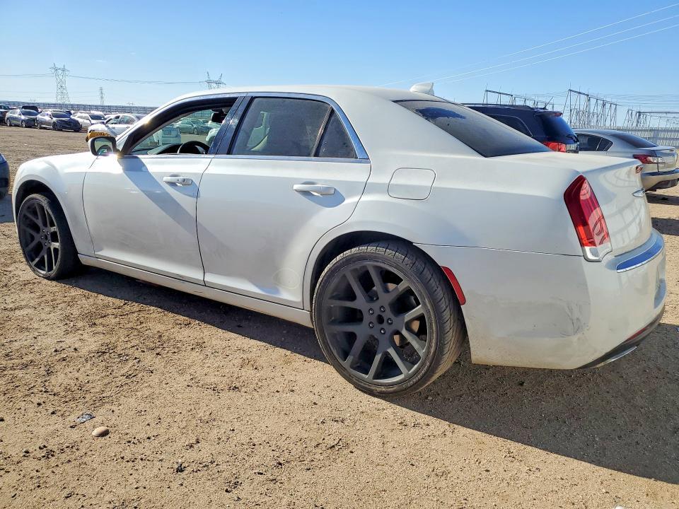 2015 Chrysler 300 Limited