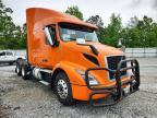 2021 Volv O VNR Semi Truck