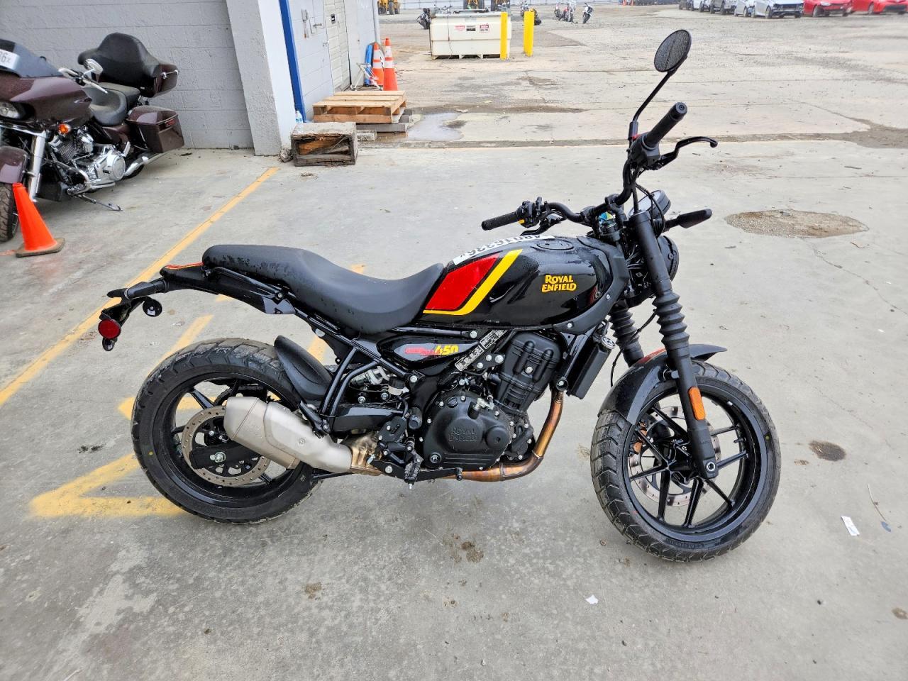 2026 Royal Enfield Motors Guerilla 450