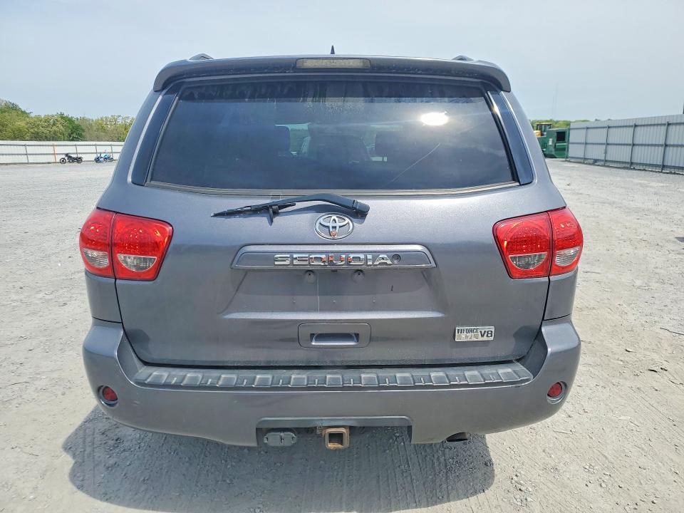 2016 Toyota Sequoia SR5