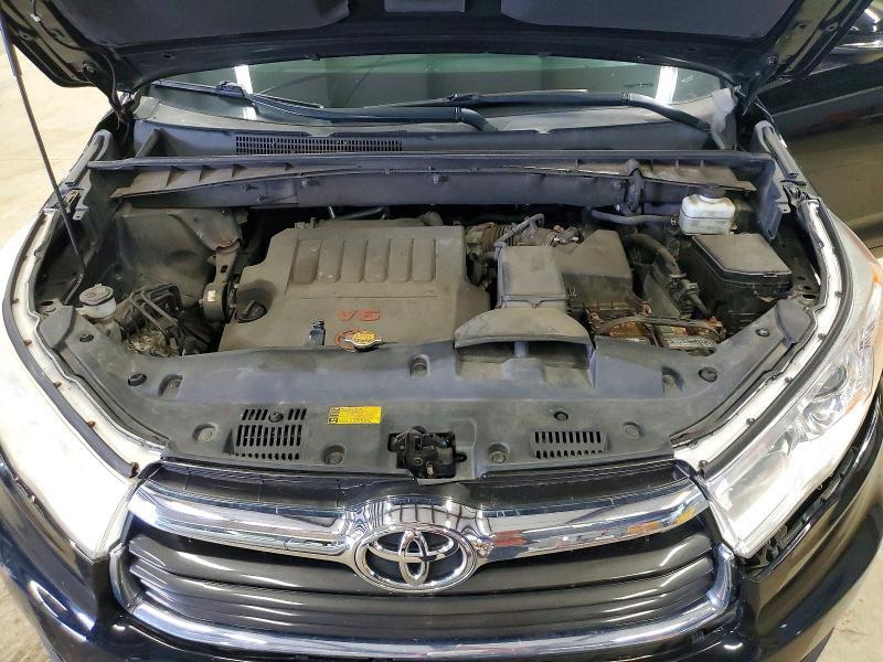 2014 Toyota Highlander le Plus