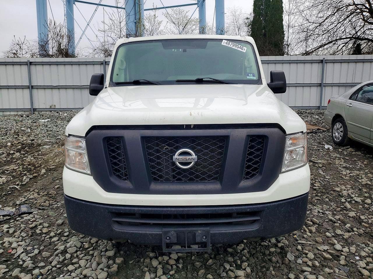 2019 Niss Nv 2500 sv