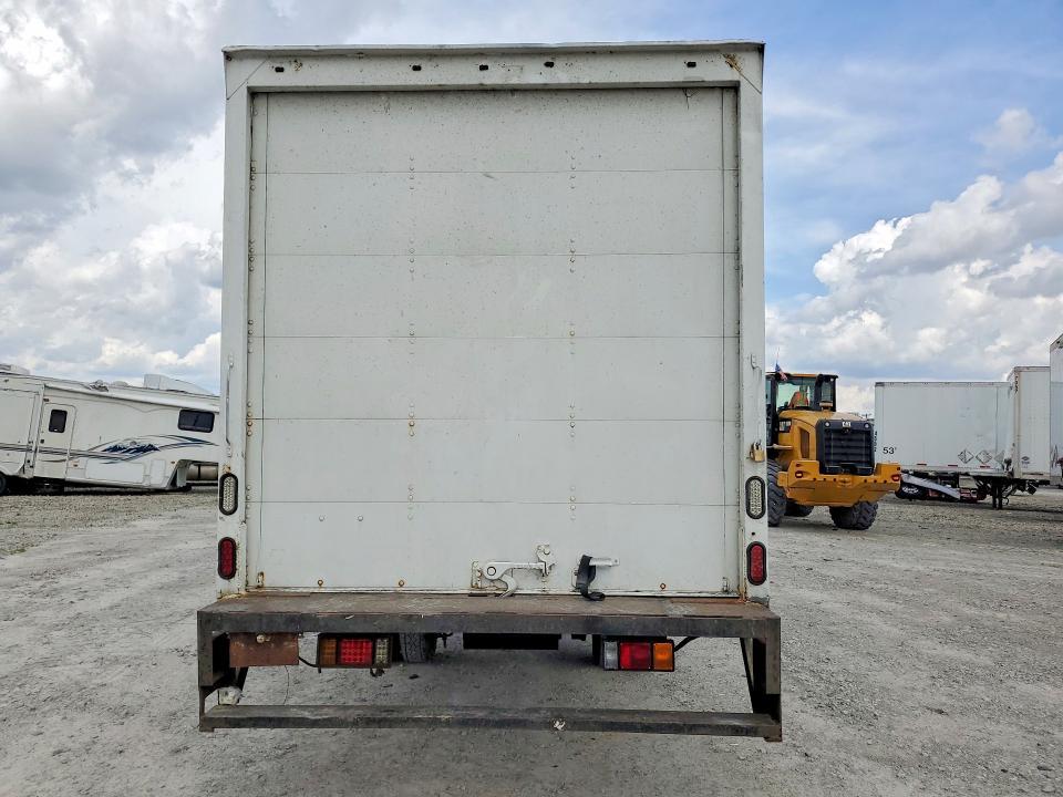 2006 Isuzu Npr box Truck