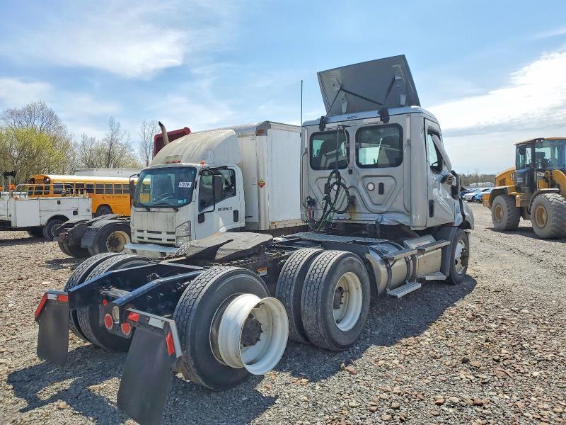 2024 Freigliner 2024 Freightliner Cascadia 116 Semi Truck