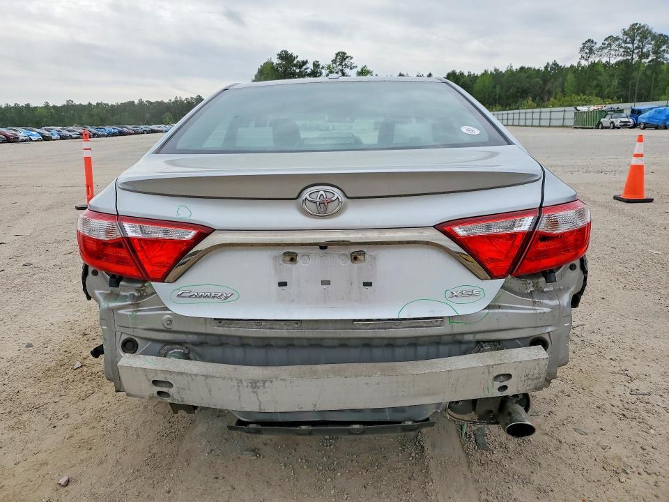 2015 Toyota Camry xse