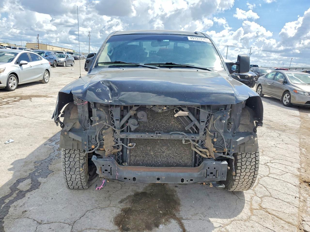2013 Nissan Titan SV