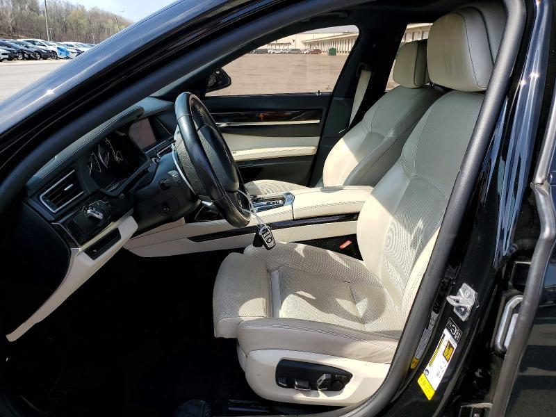 2013 BMW 750 i