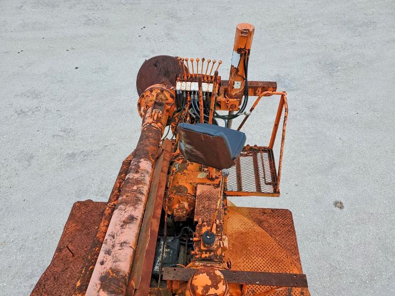 1980 Highway 1981 Highway Swing Base 160 IN Drilling RIG