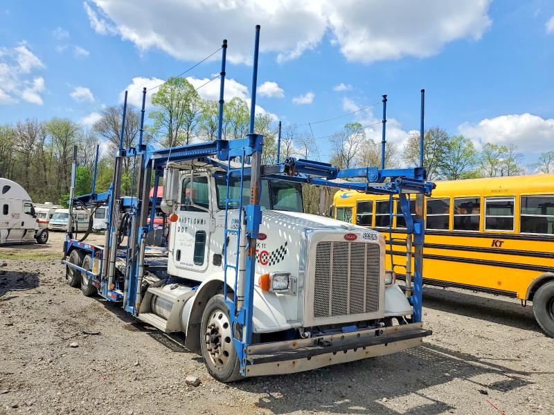 2014 Peterbilt 365 Car Hauler Truck