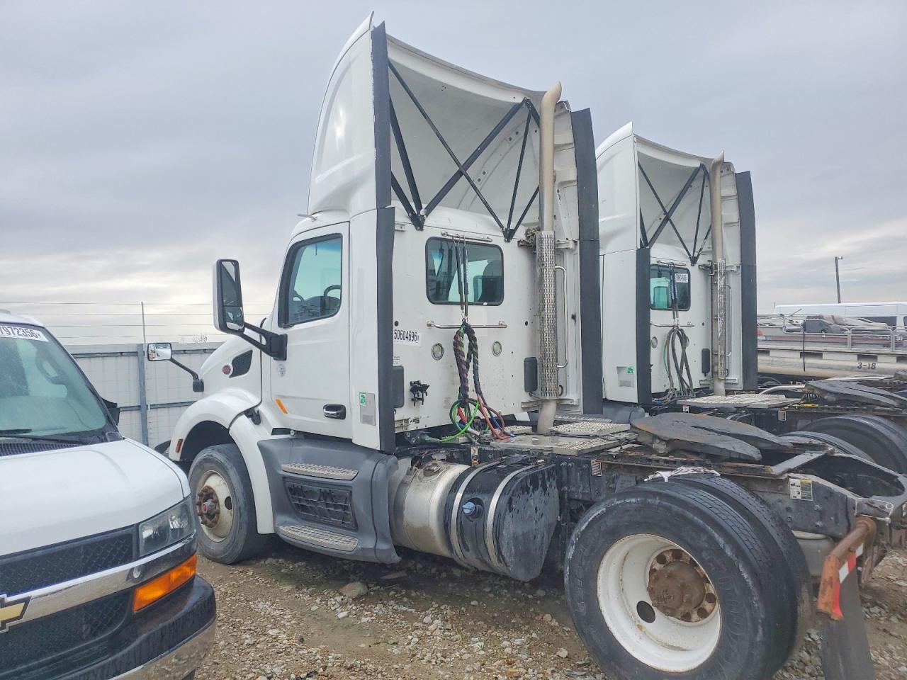 2018 Peterbilt 579 Semi Truck