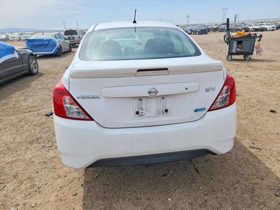 2016 Nissan Versa 1.6 sv