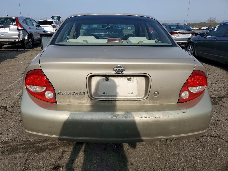 2001 Nissan Maxima gxe