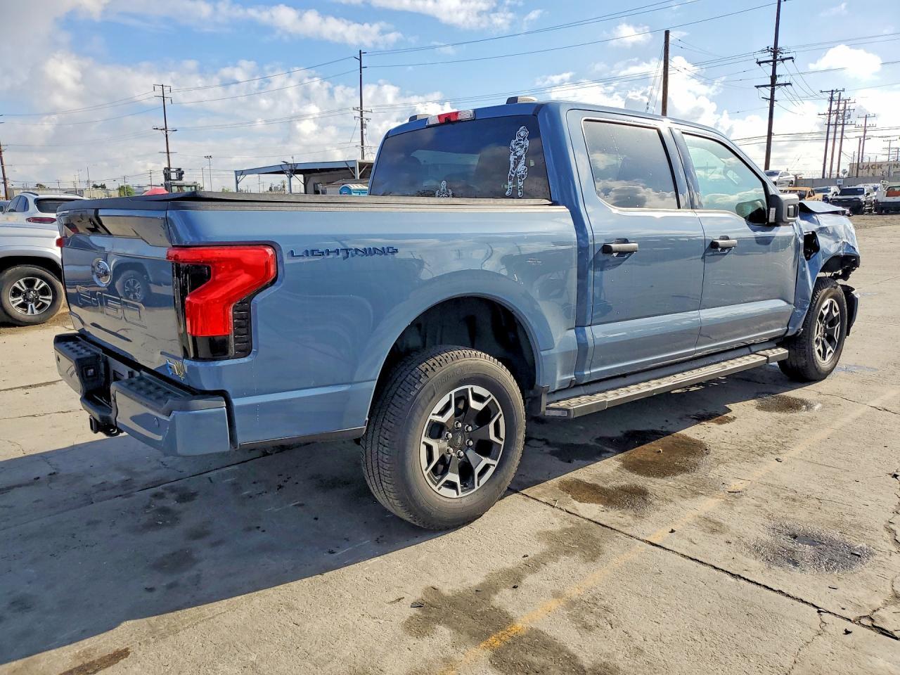 2023 Ford F150 Lightning PRO