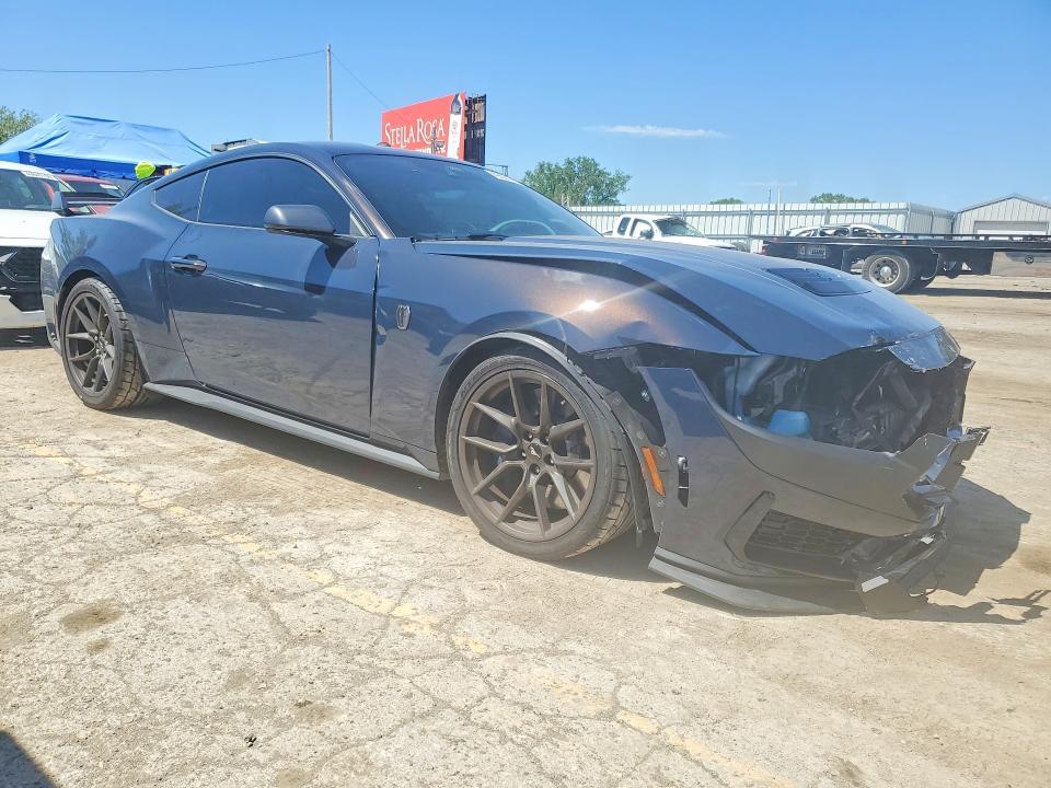 2024 Ford Mustang Dark Horse