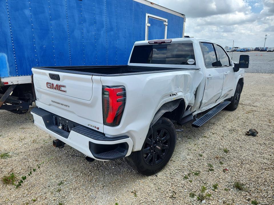 2024 GMC Sierra K3500 AT4