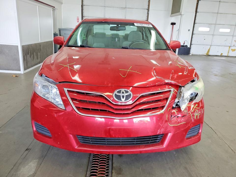 2010 Toyota Camry le