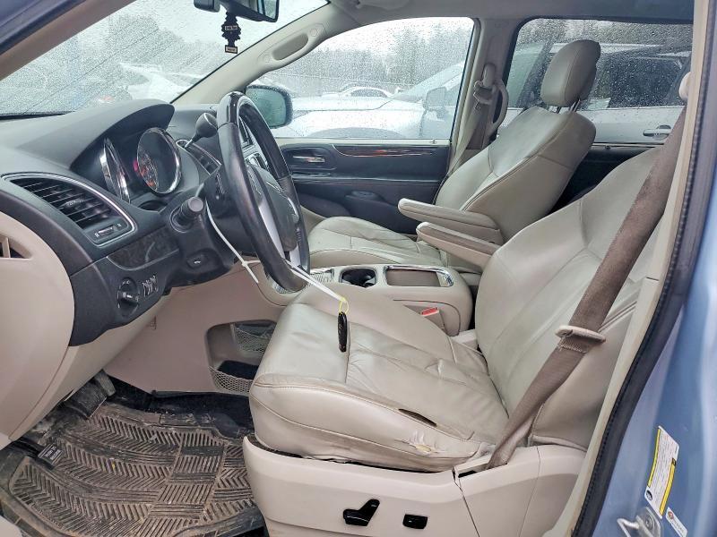 2013 Chrysler Town & Country Limited