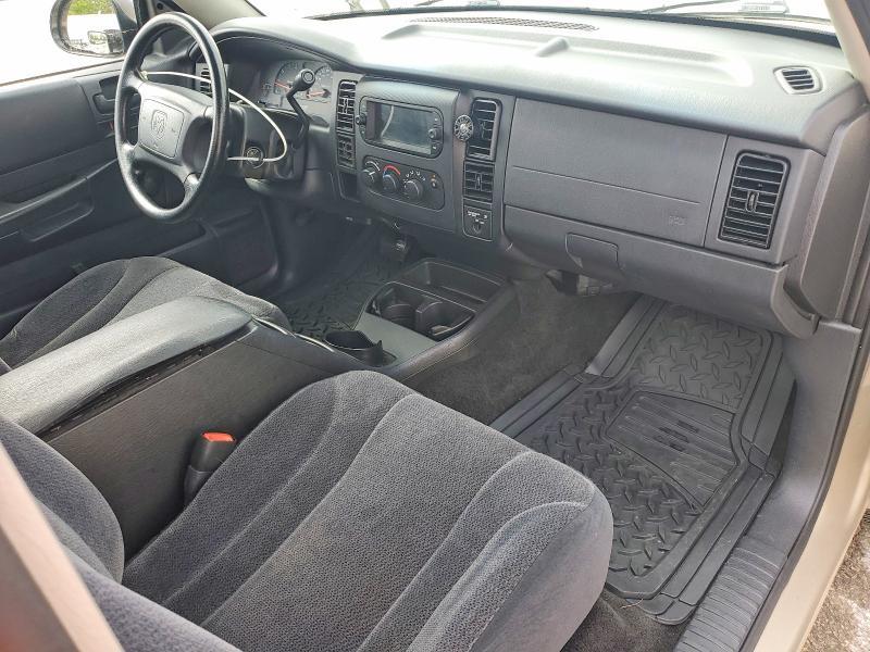 2004 Dodge Dakota SXT