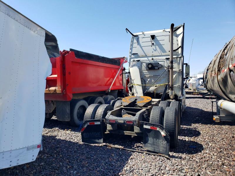 2012 Volv O VNL Semi Truck