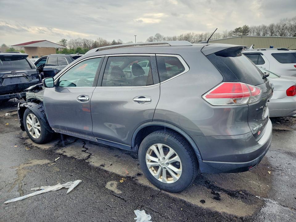 2015 Nissan Rogue sv