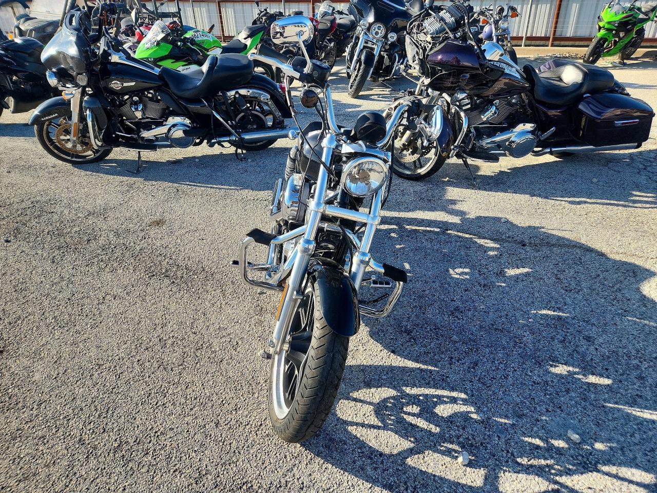 2017 Harley-Davidson XL883 Superlow