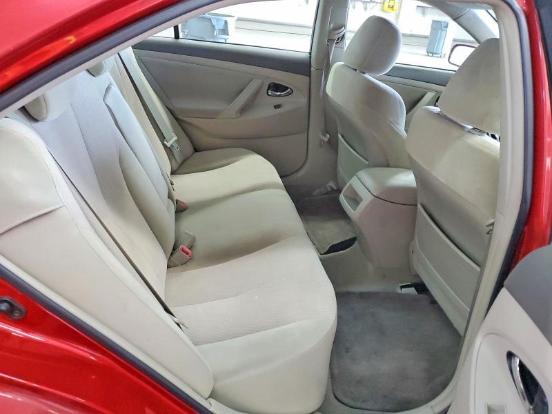 2010 Toyota Camry le