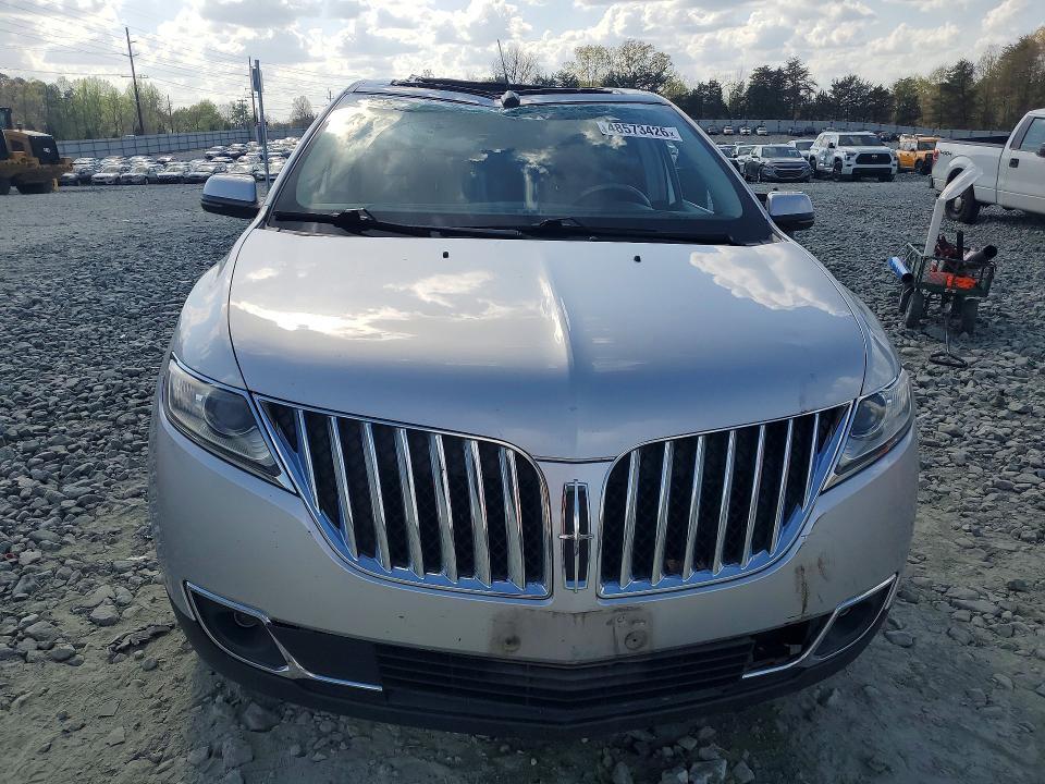 2013 Lincoln Townhouse MKX