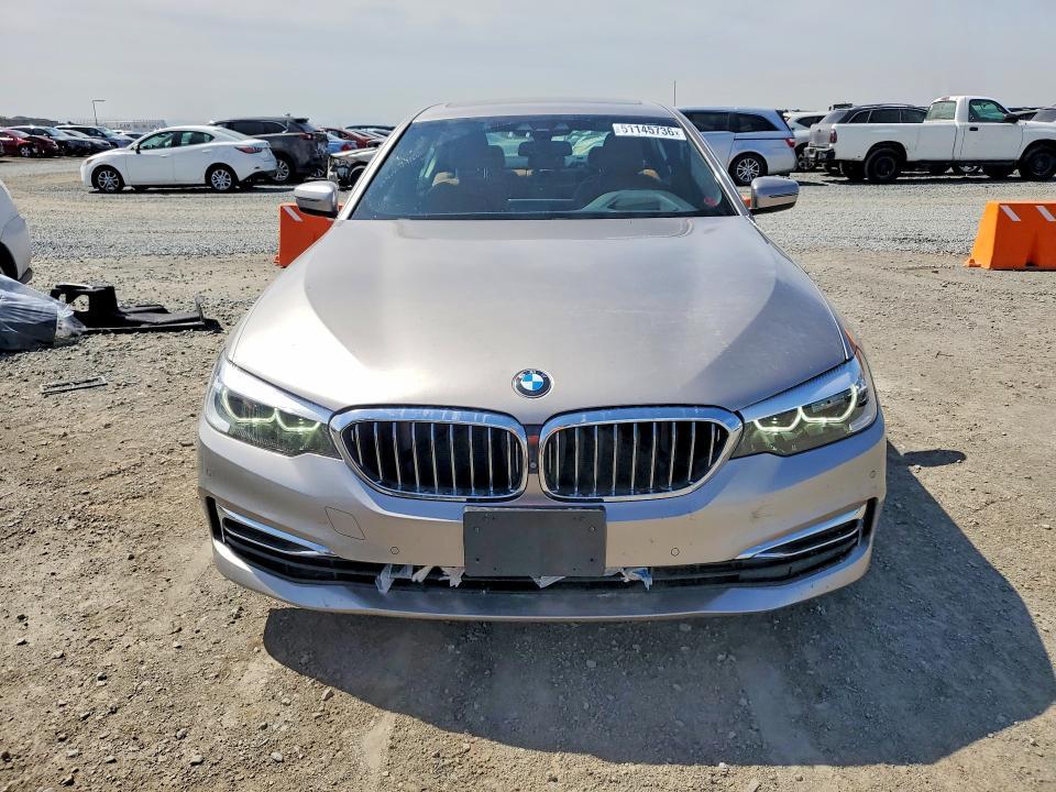 2019 BMW 540 i