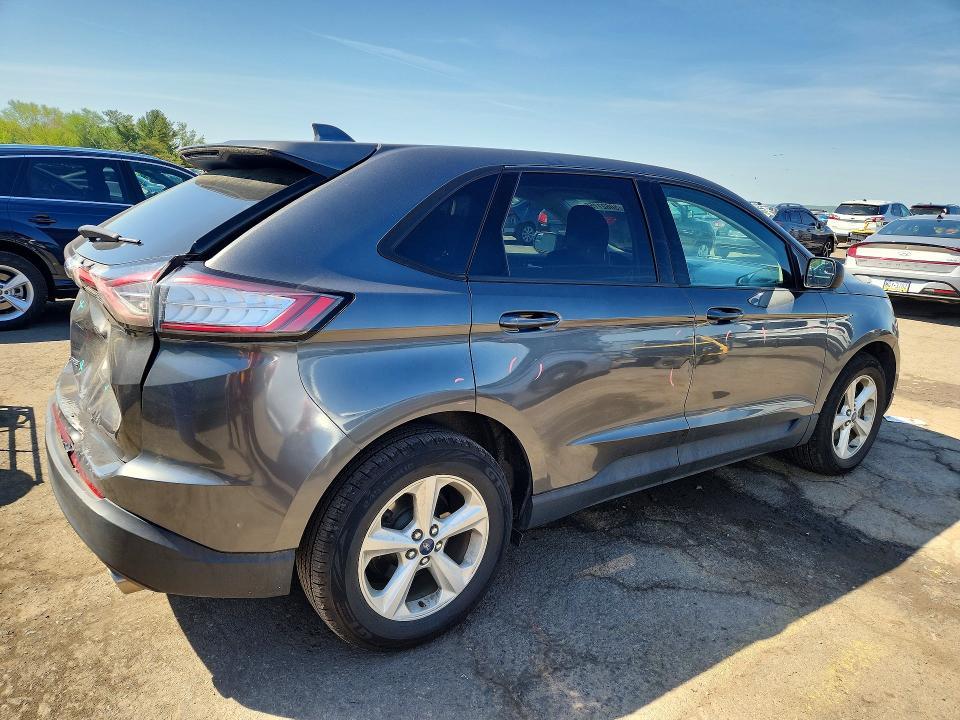 2015 Ford Edge se