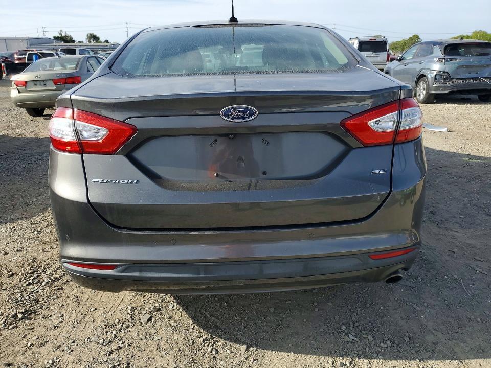 2016 Ford Fusion se