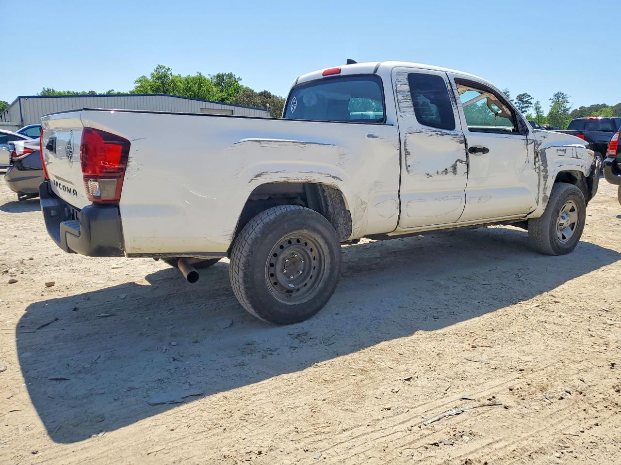 2018 Toyota Tacoma SR