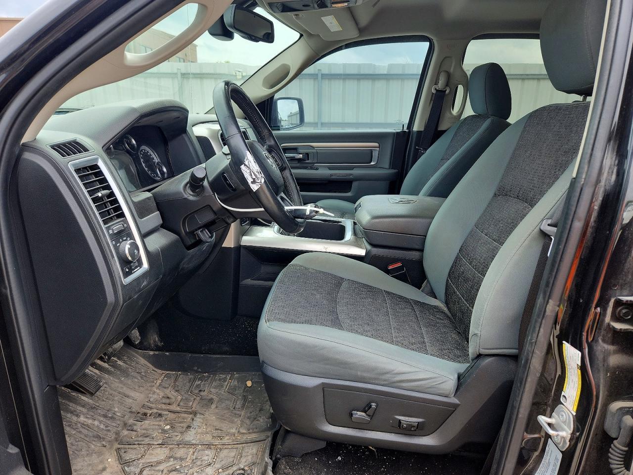 2017 Dodge RAM 1500 SLT