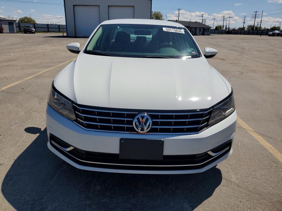 2016 Volkswagen Passat s