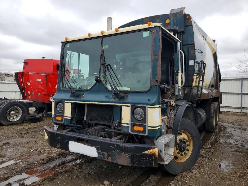 2007 Mack MR600 Refuse Truck