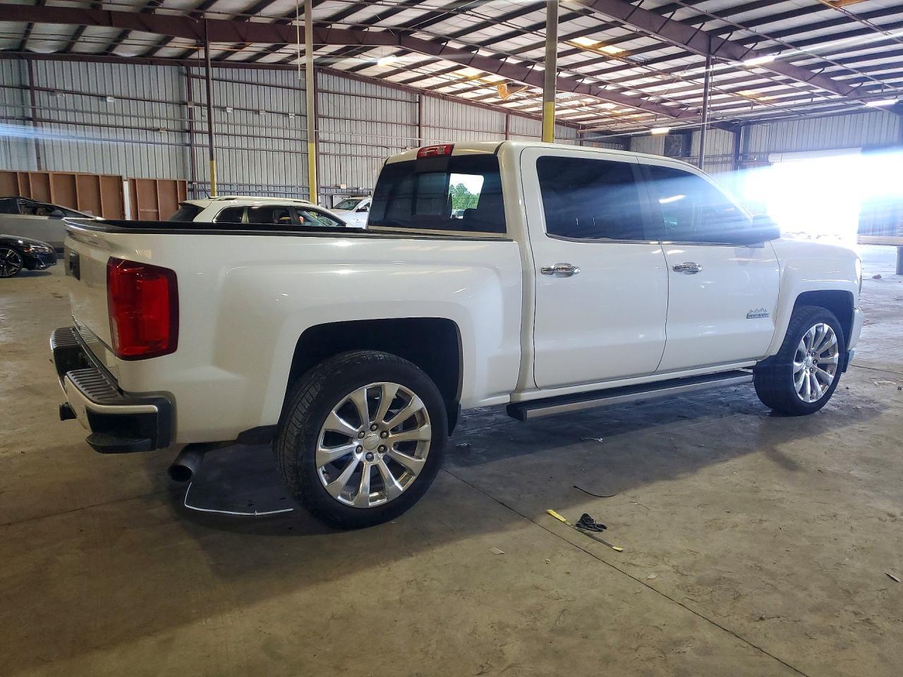 2017 Chevrolet Silverado K1500 High Country