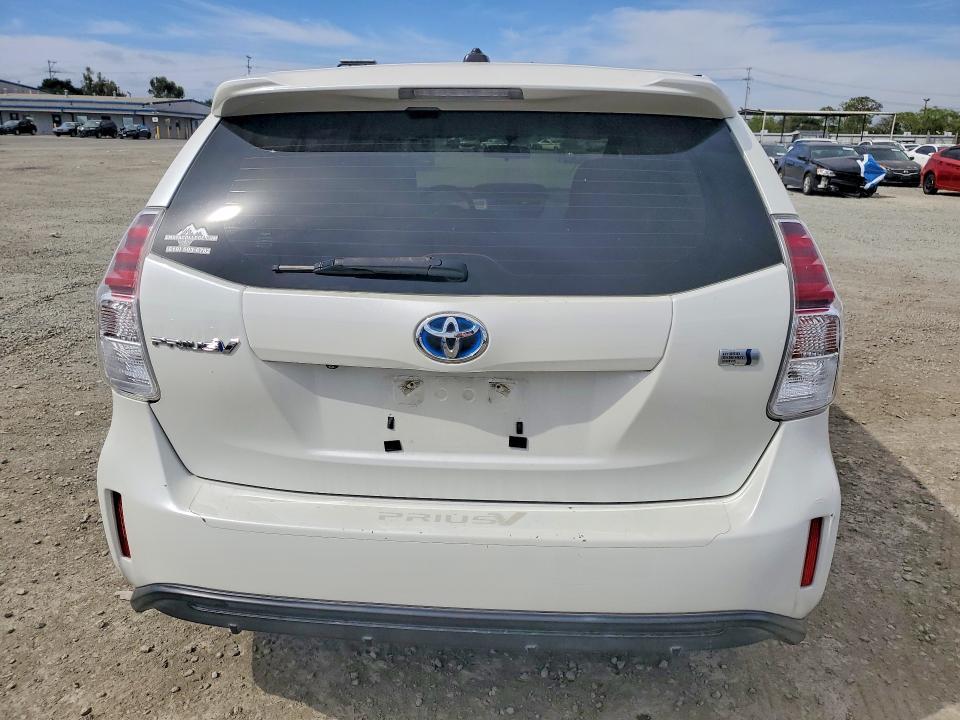 2015 Toyota Prius v Three