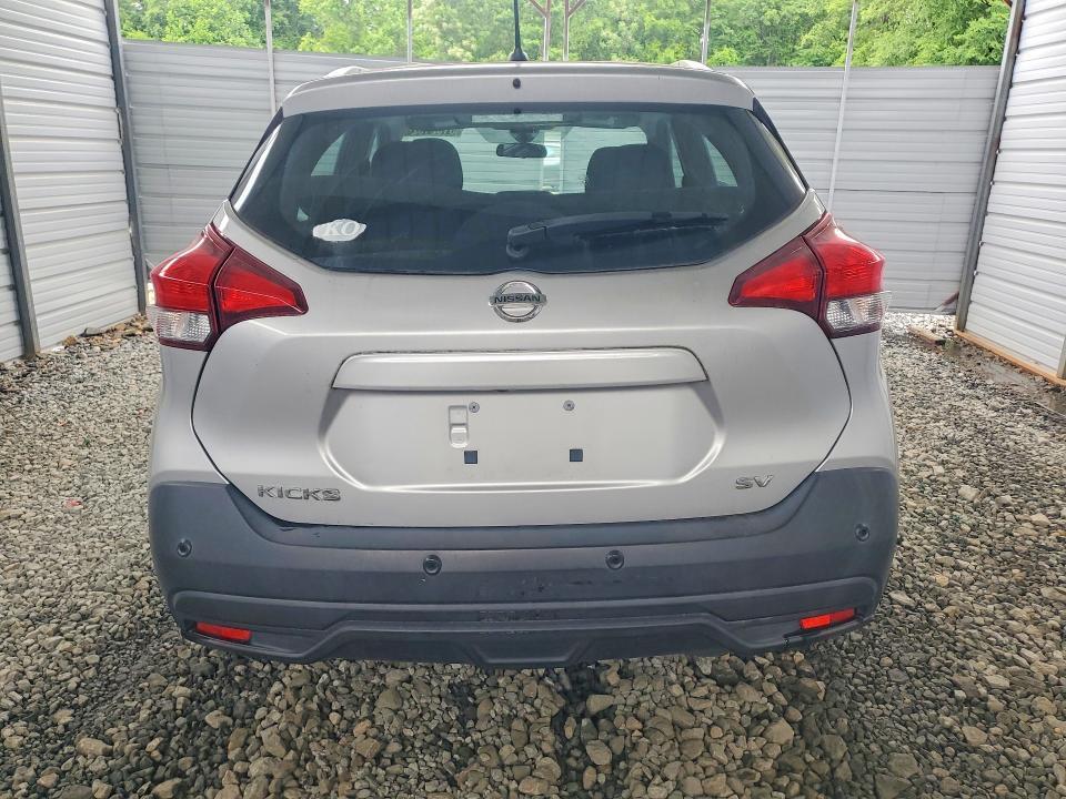 2020 Nissan Kicks sv