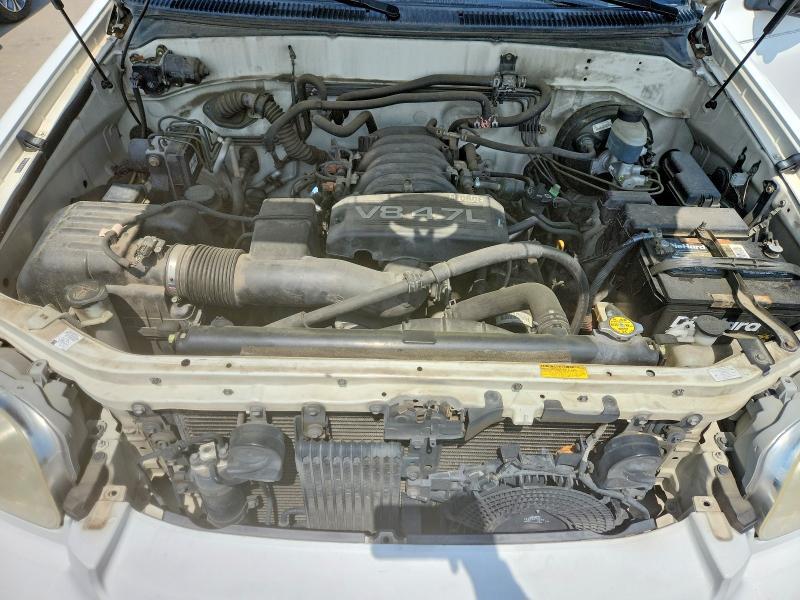 2005 Toyota Sequoia SR5