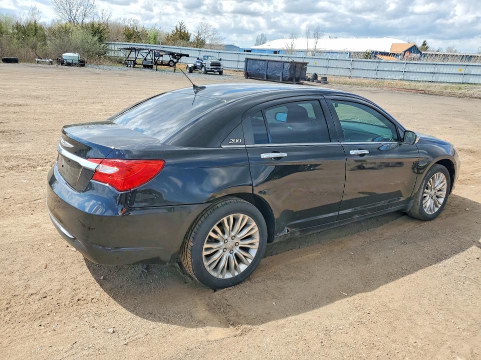 2011 Chrysler 200 Limited