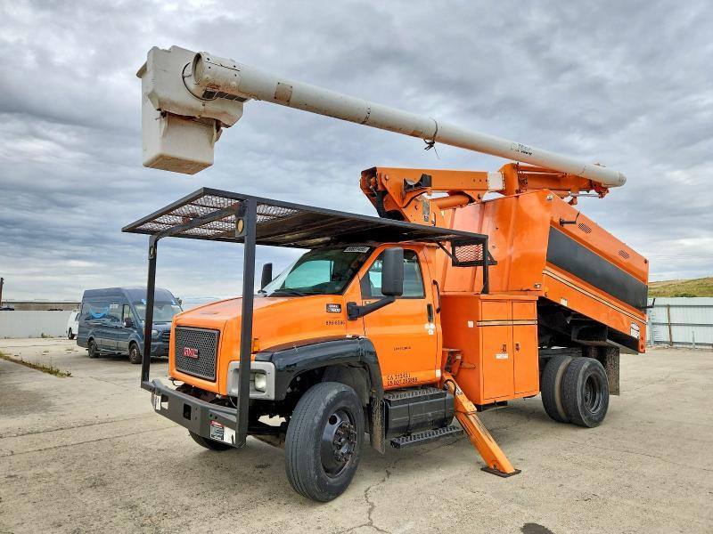 2008 GMC C7500 Forestry Bucket Truck