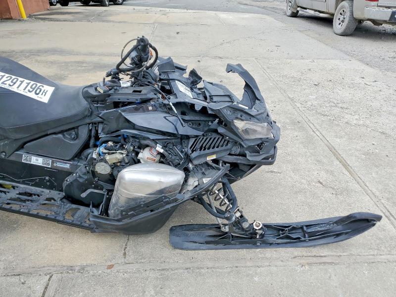2022 Skidoo Renegade