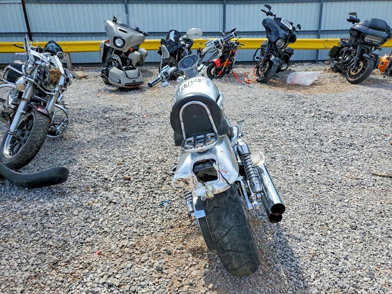 2002 Harley-Davidson Vrsca