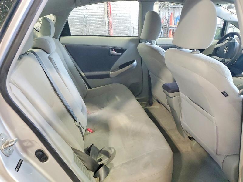 2010 Toyota Prius ii