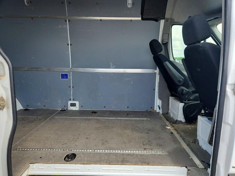 2015 Mercedes-Benz Sprinter 2500 Delivery Van