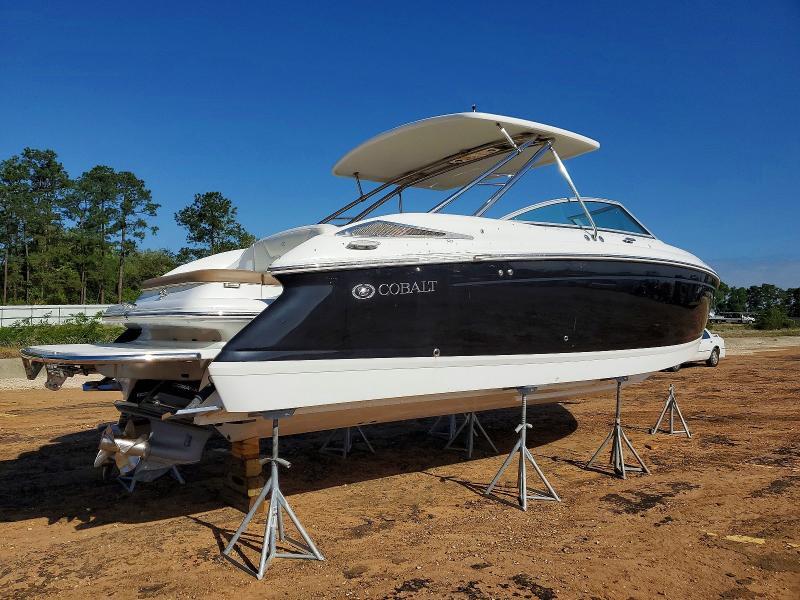 2016 Cobalt Boat-Boat