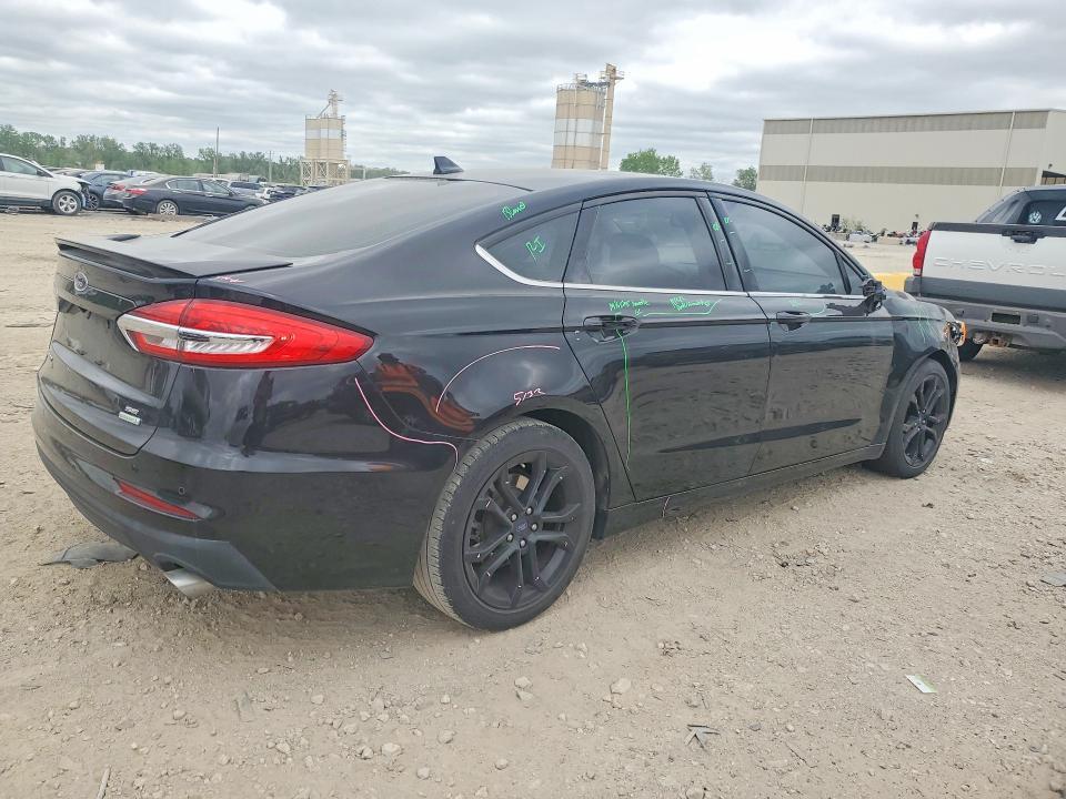 2019 Ford Fusion se
