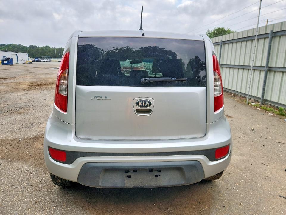 2013 KIA Soul Base