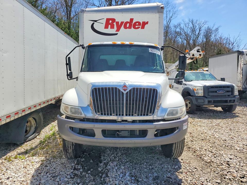 2020 International MV607 BOX Truck