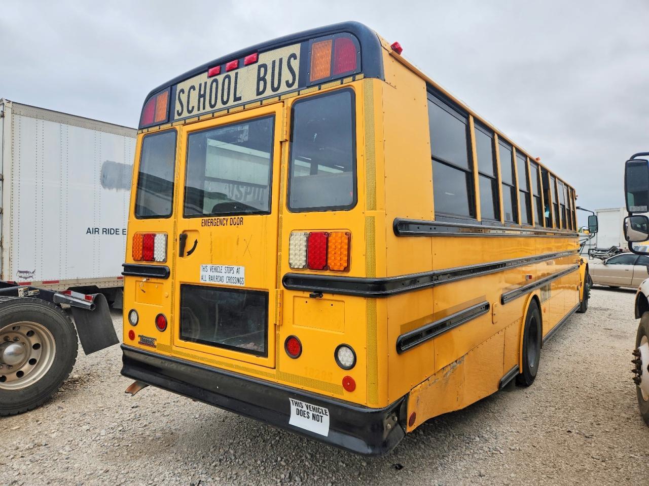 2011 Thomas SAF-T-LINER C2-School Bus
