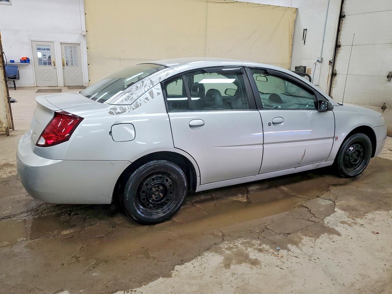 2004 Saturn Ion Level 2